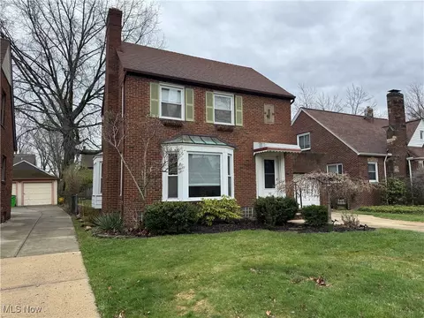 Exterior - 95 E 211th St, Euclid, OH 44123 photo 6 of 10