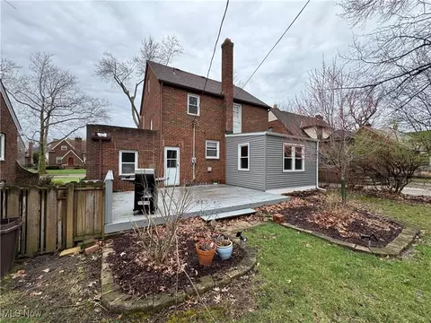 Exterior - 95 E 211th St, Euclid, OH 44123 photo 9 of 10