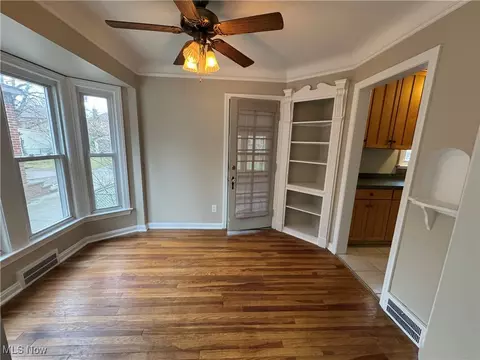 Living - 95 E 211th St, Euclid, OH 44123 photo 7 of 9
