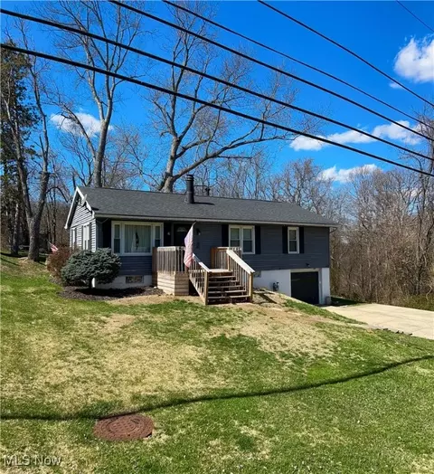103 Clark St, Marietta, OH 45750