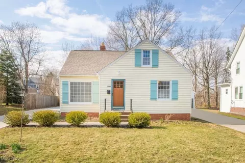 3244 Berkeley Rd, Cleveland Heights, OH 44118