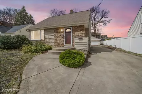 7128 Burridge Ave, Mentor, OH 44060