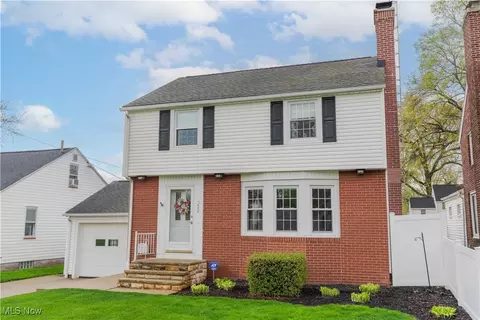 322 32nd St NW, Canton, OH 44709