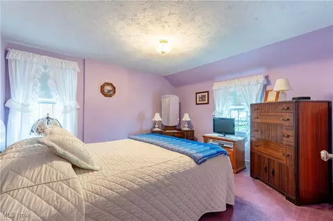 Bedroom - 322 32nd St NW, Canton, OH 44709 photo 4 of 6