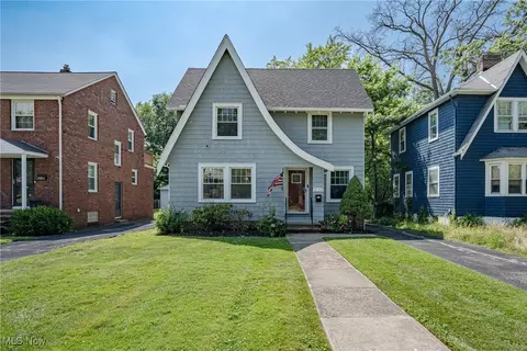 2192 Barrington Rd, University Heights, OH 44118