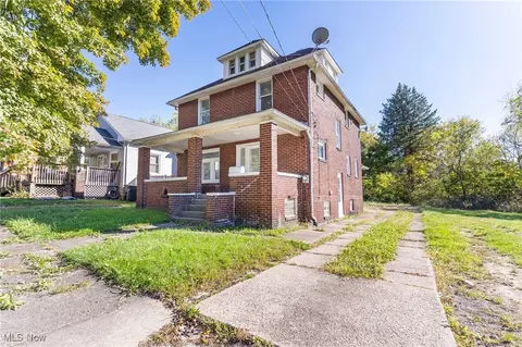 231 Gordon Ave, Campbell, OH 44405