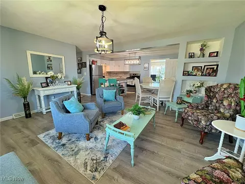 Living - 1941 Mark Dr, Lorain, OH 44052 photo 2 of 3