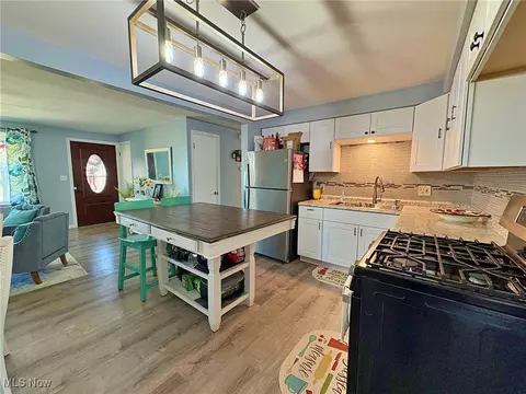 Kitchen - 1941 Mark Dr, Lorain, OH 44052 photo 5 of 5