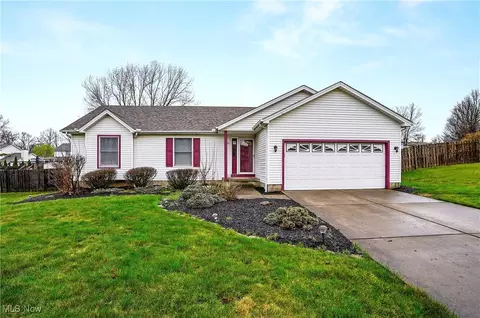 6874 Berry Blossom Dr, Canfield, OH 44406