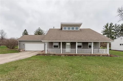 8821 Westfield Rd, Seville, OH 44273