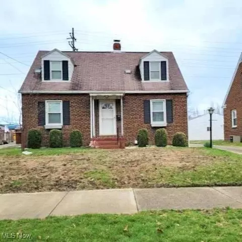 353 Oxford Ave, Akron, OH 44310