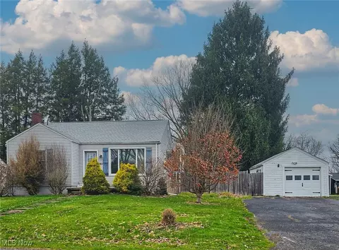 161 N Shadylane Dr, East Liverpool, OH 43920