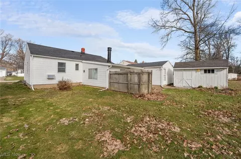 1422 Myrtle Ave, Ashtabula, OH 44004 photo 24