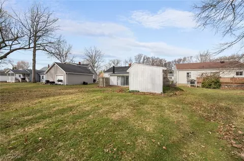 1422 Myrtle Ave, Ashtabula, OH 44004 photo 22