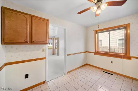 1422 Myrtle Ave, Ashtabula, OH 44004 photo 9