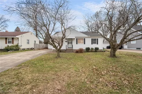 1422 Myrtle Ave, Ashtabula, OH 44004