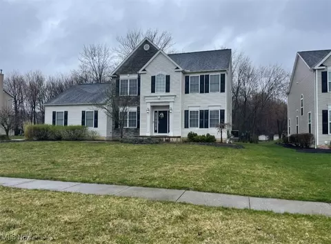 3729 Muir Tap Dr, Medina, OH 44256