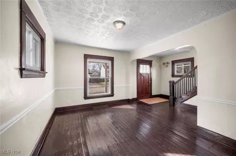 Living - 1825 W 8th St, Ashtabula, OH 44004 photo 2 of 2