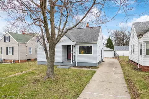 545 E 250th St, Euclid, OH 44132