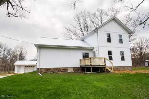 5194 State Route 322, Windsor, OH 44099