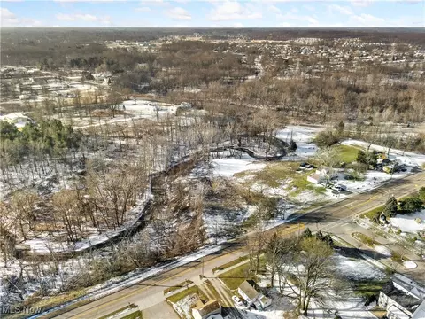 4401 Jaeger Rd, Lorain, OH 44053 photo 4