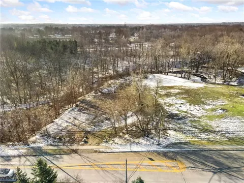 4401 Jaeger Rd, Lorain, OH 44053 photo 3