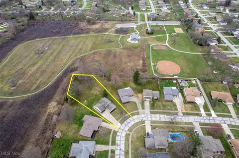 1700 S Circle View Dr, Seven Hills, OH 44131 photo 26