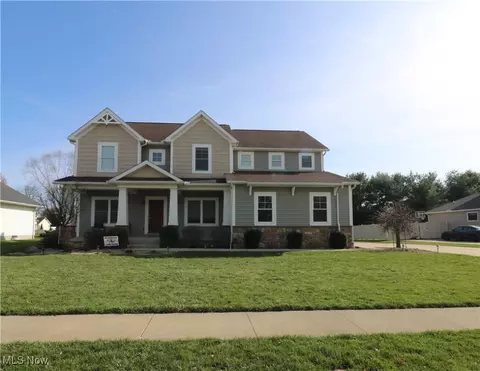 10 Queen Anne Way, Norwalk, OH 44857