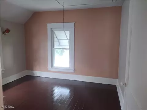 64 Walnut St, Struthers, OH 44471 photo 8