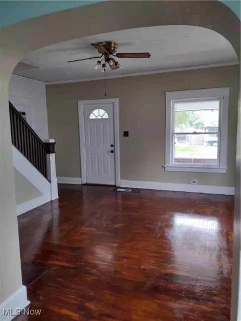 64 Walnut St, Struthers, OH 44471 photo 24