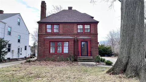 20830 Edgecliff Dr, Euclid, OH 44123