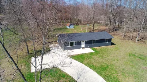 604 Valleywood Heights Dr, Howard, OH 43028