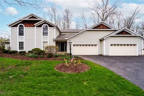 1348 Fox Run Dr #2, Boardman, OH 44512