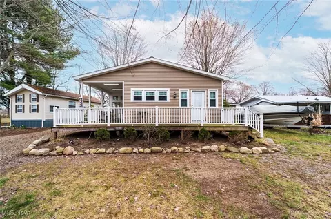 1319-1320 Impala St, Andover, OH 44003