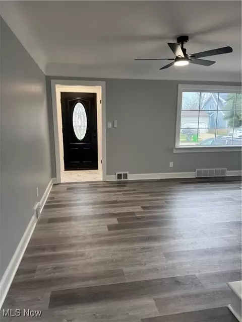 719 E 232nd St, Euclid, OH 44123 photo 10