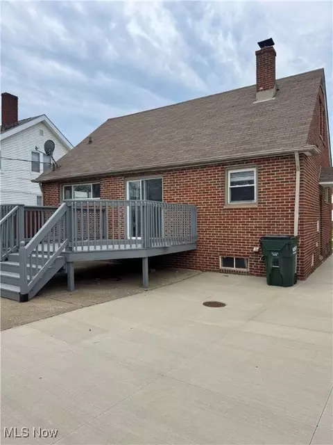 719 E 232nd St, Euclid, OH 44123 photo 6