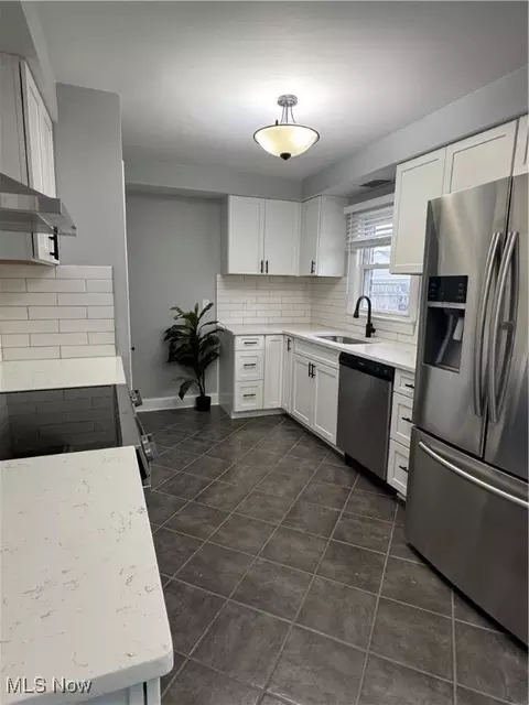 719 E 232nd St, Euclid, OH 44123 photo 25