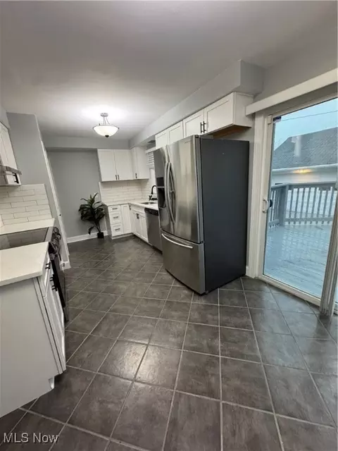 719 E 232nd St, Euclid, OH 44123 photo 20