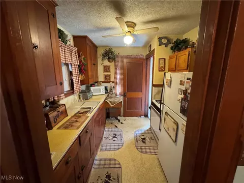 1420 Michigan Ave, Ashtabula, OH 44004 photo 7