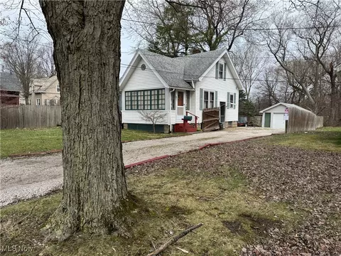 1420 Michigan Ave, Ashtabula, OH 44004 photo 18