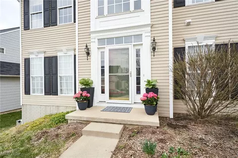 261 Alexander Ct, Copley, OH 44321 photo 2