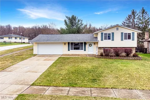 9603 Munich Dr, Parma, OH 44130