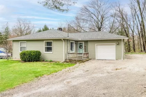 18266 Claridon Troy Rd, Hiram, OH 44234
