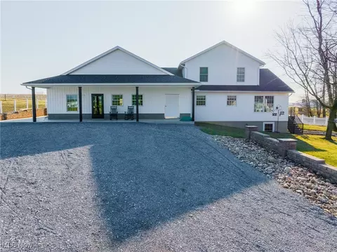 8444 Township Road 652, Millersburg, OH 44654