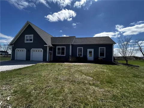 9060 Pontius St NE, Alliance, OH 44601