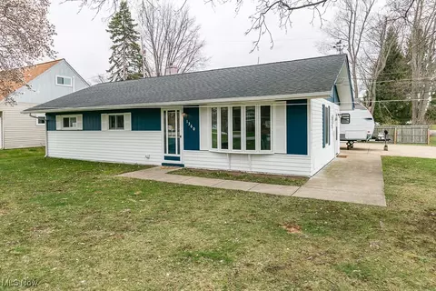 1360 Davista Ave, Madison, OH 44057