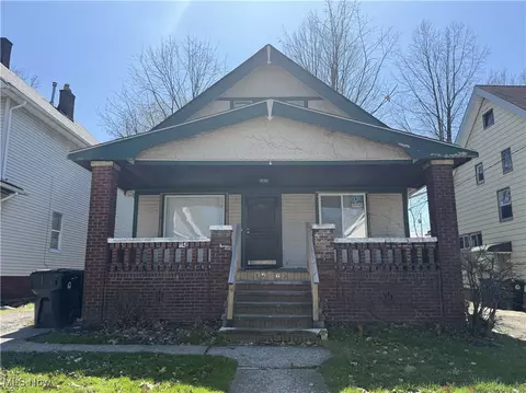 11422 Parkview Ave, Cleveland, OH 44104