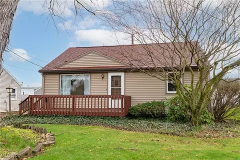 4436 Packard Ave NW, Canton, OH 44709