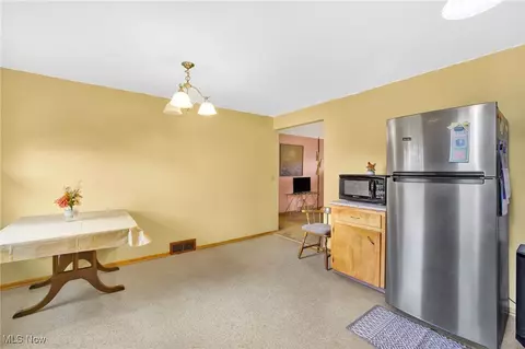 Dining - 420 Manor Ave NW, Canton, OH 44708 photo 1 of 1
