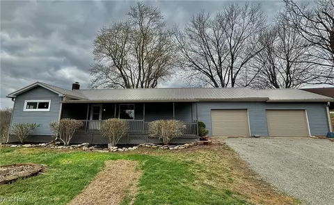 3465 Ridge Rd, Zanesville, OH 43701